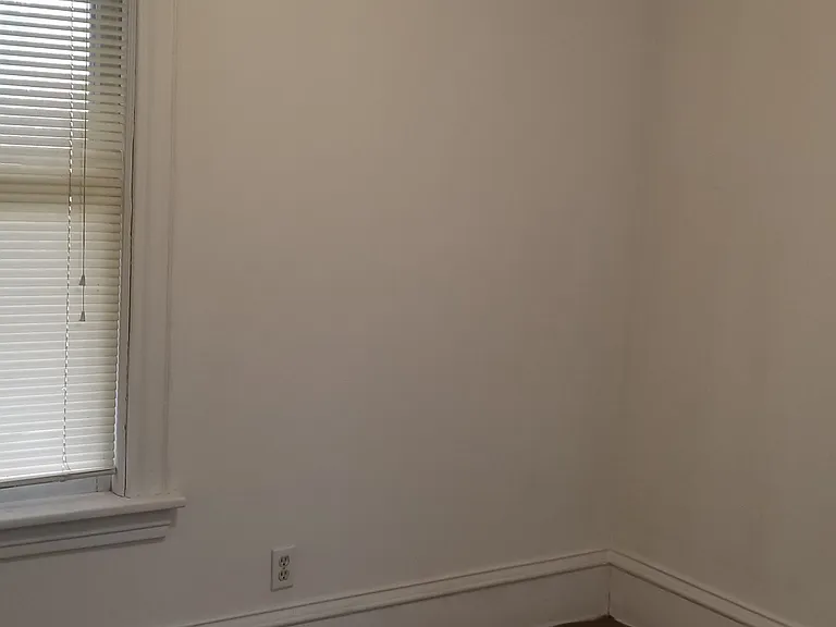 2410 University Ave NE #1 — Photo 13