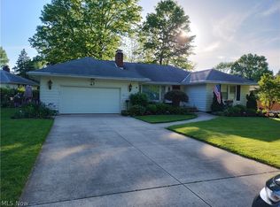 152 Ridgeland Dr, Amherst, OH 44001