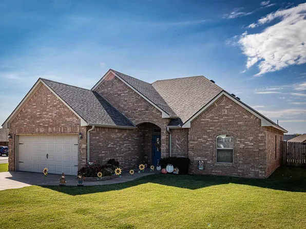 1405 NE Limestone Way, Elgin, OK 73538