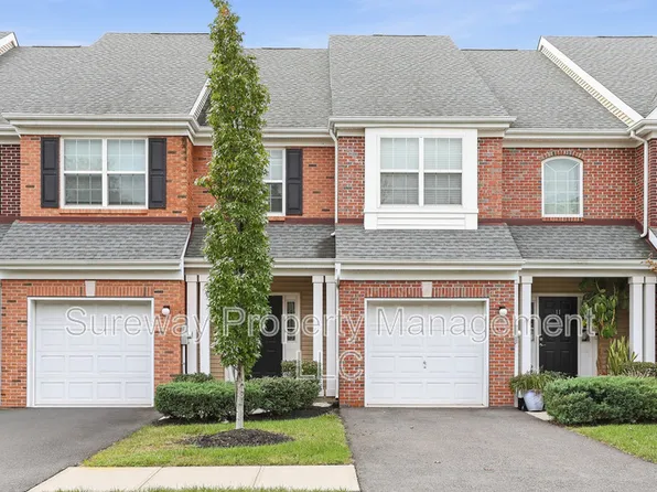 9 Flagger Ln, Hamilton, NJ 08619