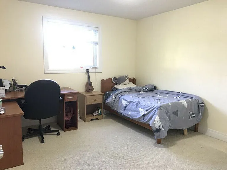7 Amherst Dr — Photo 11