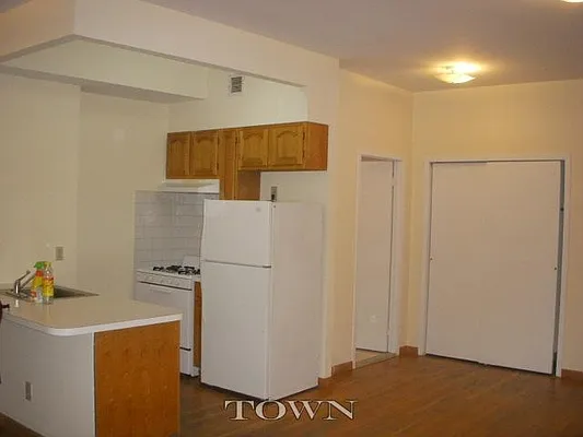 Rented by Town Residential | media 11