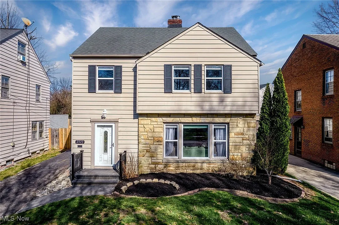 2323 Saybrook Rd photo 1