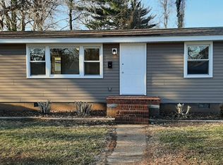 702 Berkshire Ter, Hampton, VA 23666
