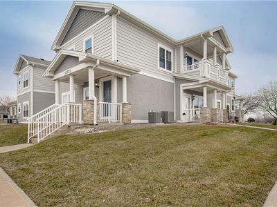 11721 S Roundtree St APT 200, Olathe, KS, 66061