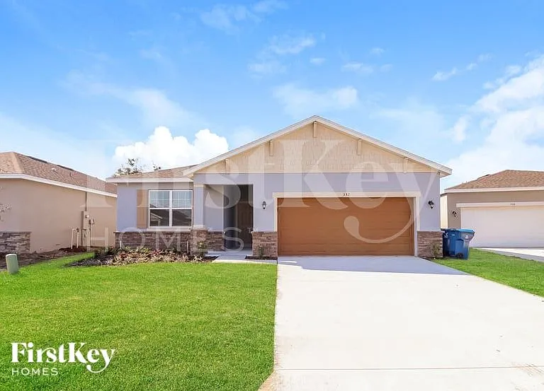 332 Corbel Ln — Photo 1
