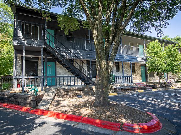 3rd image of 1319 McKie Dr APT 209