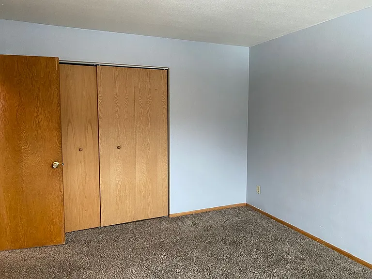 College Park Apartments — Photo 110