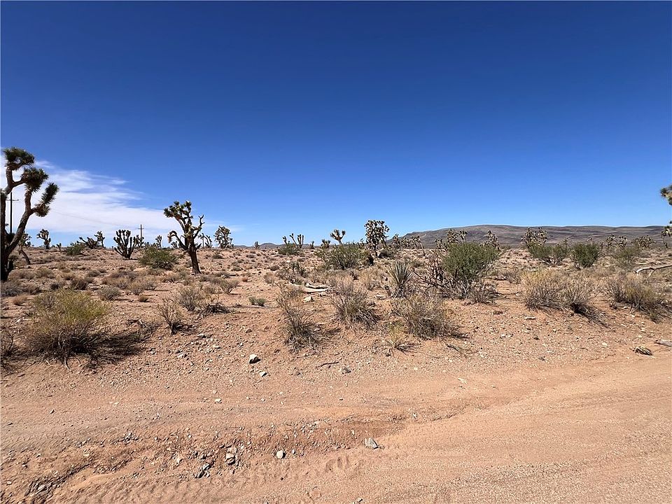 2nd image of 327-03-524 N Rose Drive