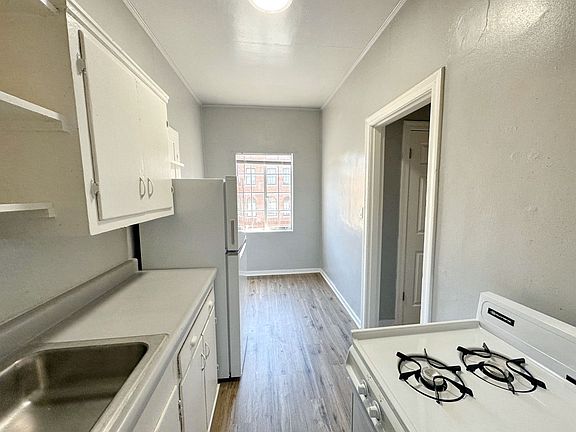 4th image of 1290 26th Ave APT 21