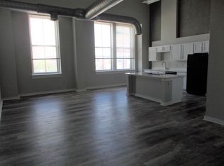 216 N 4th St, Saint Joseph, MO 64501