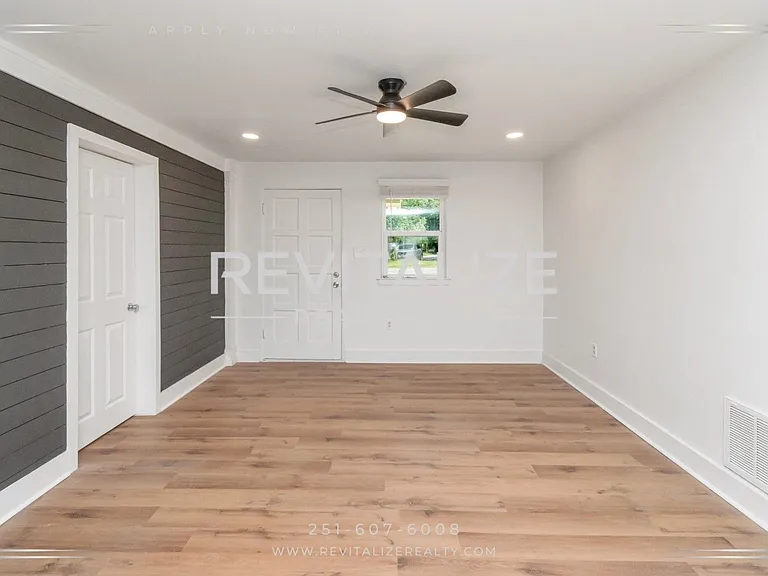 2365 Sybel Dr — Photo 6