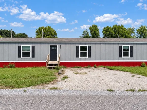 7568 Blockade Vlg, Seligman, MO 65745