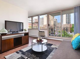 2472 N Clark St #207, Chicago, IL 60614