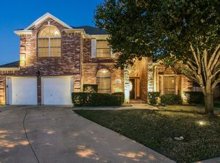 313 Paintbrush Ct, Grand Prairie, TX 75052