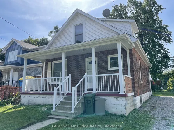 93 Sussex St, Hamilton, ON L8S 2E2