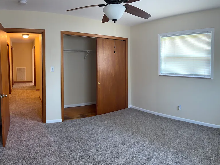 4913 Mandalay Rd — Photo 17