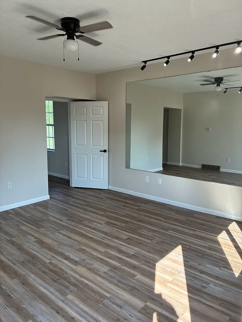 2 bed, 600 sqft, $1,545 — Photo 3