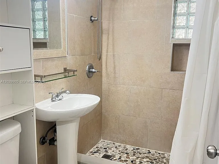 1401 E 8th Ave — Photo 10