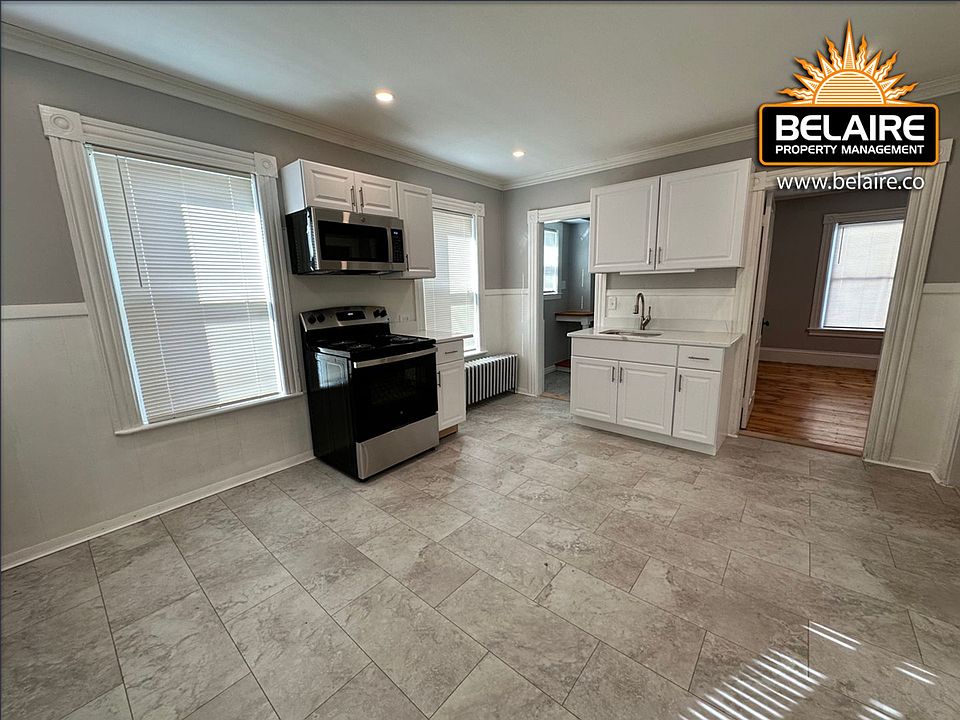 1st image of 17 Boylston St #1