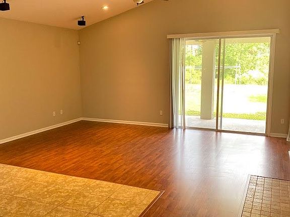 5th image of 6335 Courtney Crest Ln