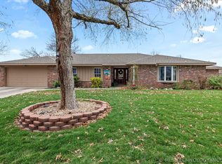 940 SE Paddock Ct, Bartlesville, OK 74006