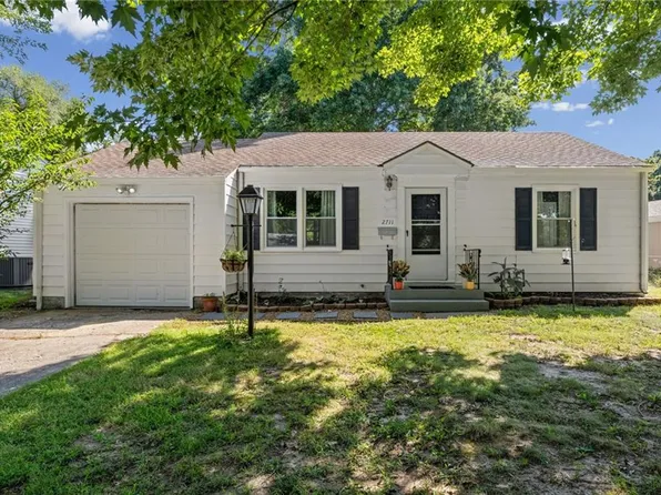 2711 S Scott Ave, Independence, MO 64052