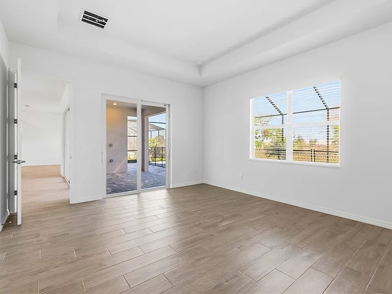 5420 Lightning Whelk Ln — Photo 14