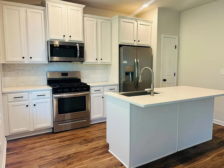 57 Pacific Ave — Photo 10