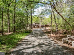 7322 Lackawanna Dr, Springfield, VA 22150