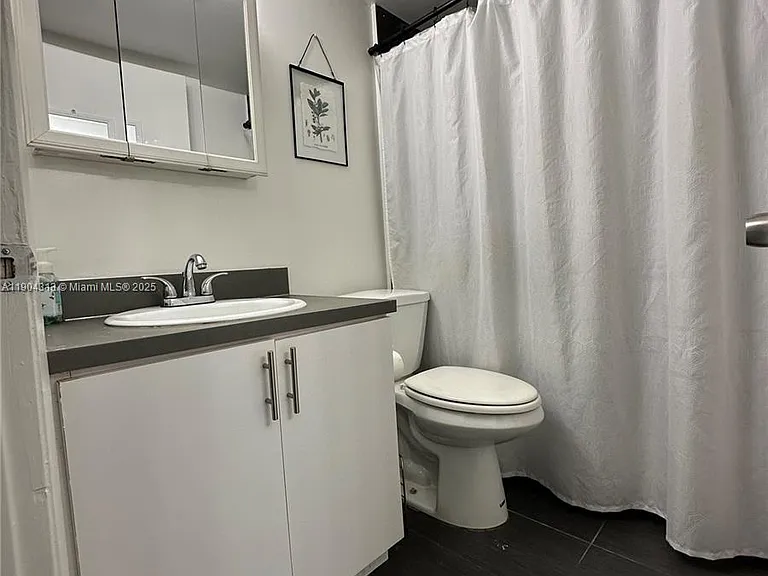 1720 NW North River Dr #305 — Photo 7