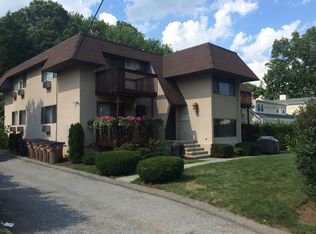 1242 Hope St, Stamford, CT 06907