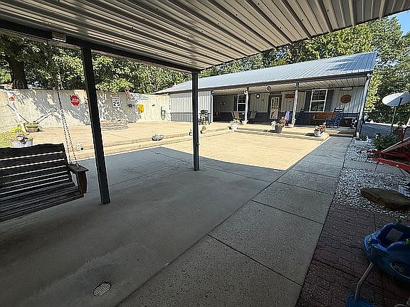 1st image of 8025 Monarch Rd
