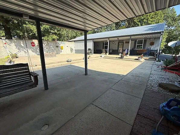 8025 Monarch Rd, Philpot, KY 42366