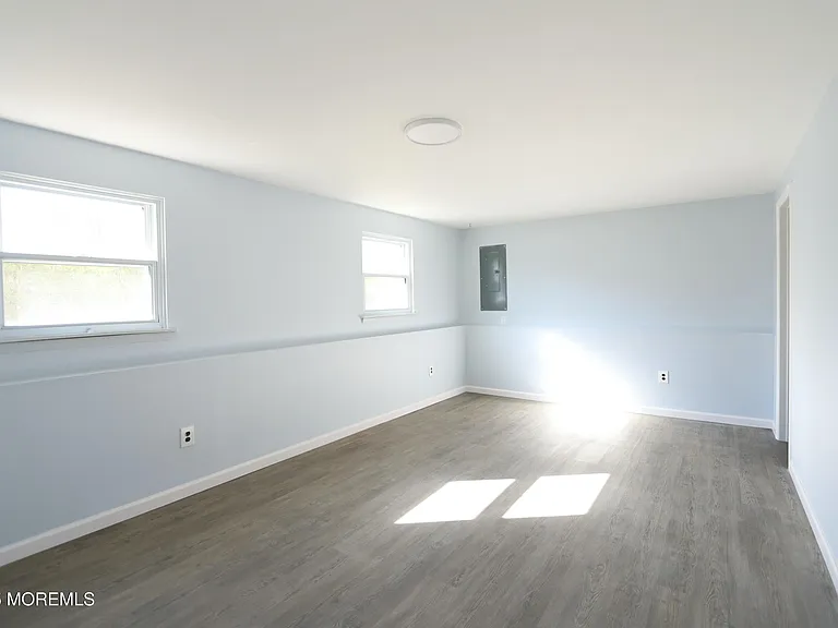 900 Hunter Blvd — Photo 7