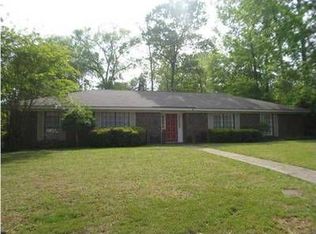 114 Thomas Ln, Prattville, AL 36067
