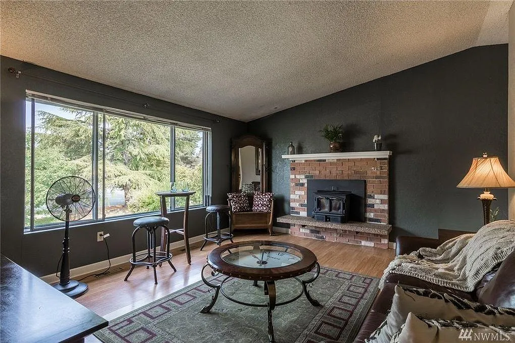 33730 38th Pl SW — Photo 2