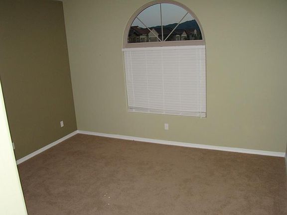 3rd image of 26624 W RUNION Lane