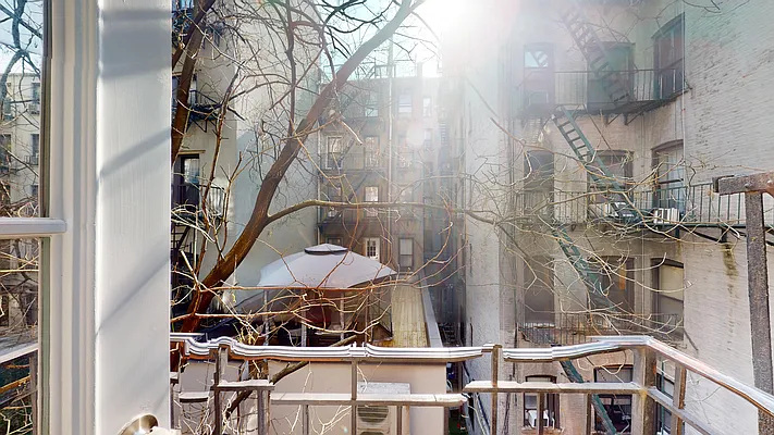 Rented by Bond New York | media 69