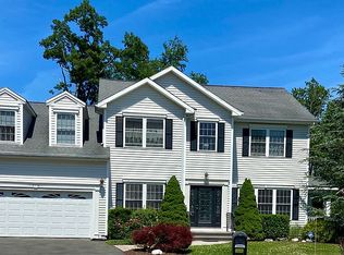 80 Nicholas Ct, Hamden, CT 06518