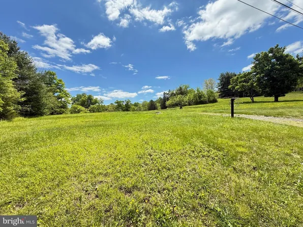 1271 Temple Rd, Pottstown, PA 19465
