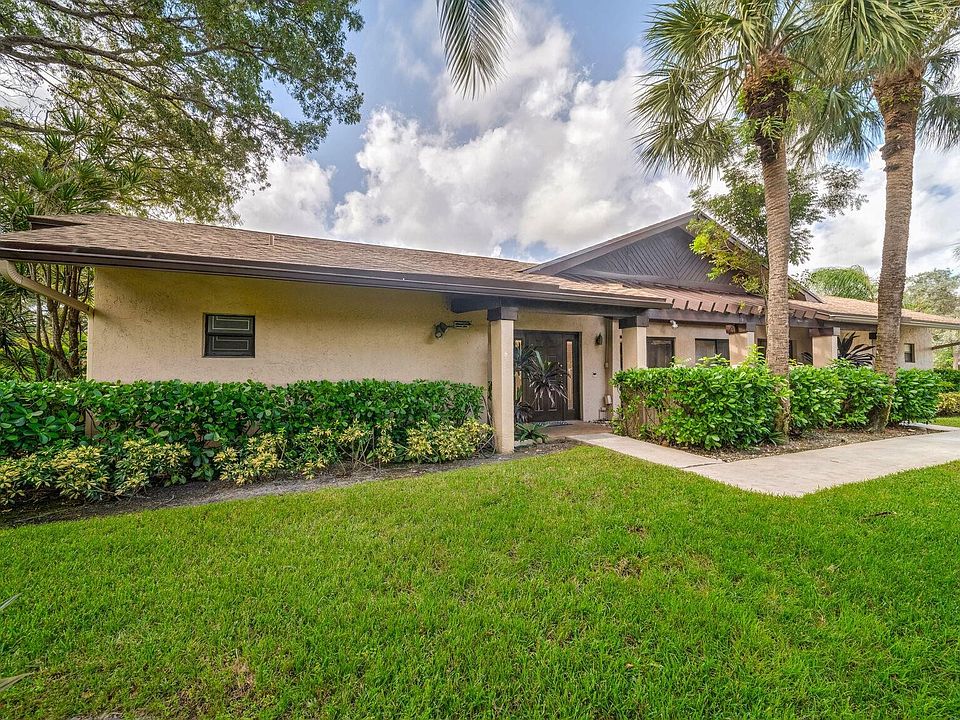 1st image of 2724 Carambola Circle