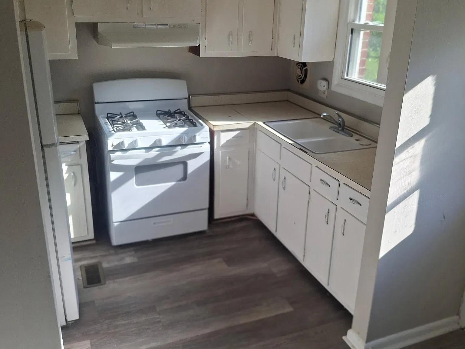 2 bed, 980 sqft, $1,285 — Photo 3