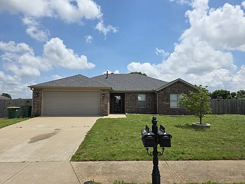 311 Violet St Photo 1