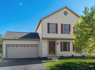 337 Holly Grove Rd, Lewis Center, OH 43035