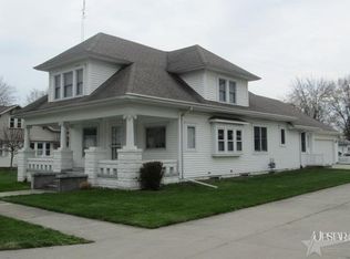 207 E Lawrence St, Middlebury, IN 46540
