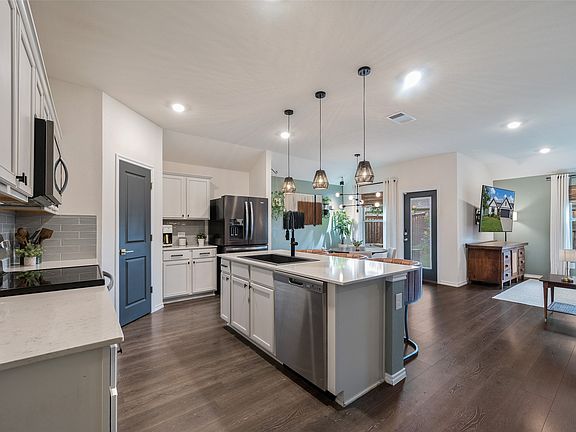 3rd image of 11204 Westpond Dr