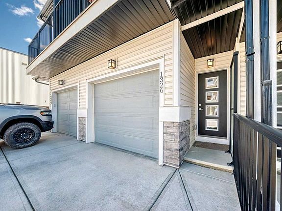 3rd image of 1326 E Sage Hill Grv NW