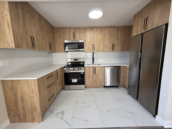 Brand new kitchen with brand new appliances