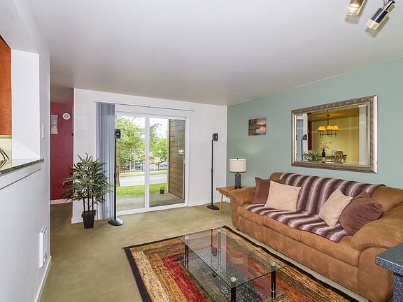 2nd image of 14206 NE 181st Pl APT L106